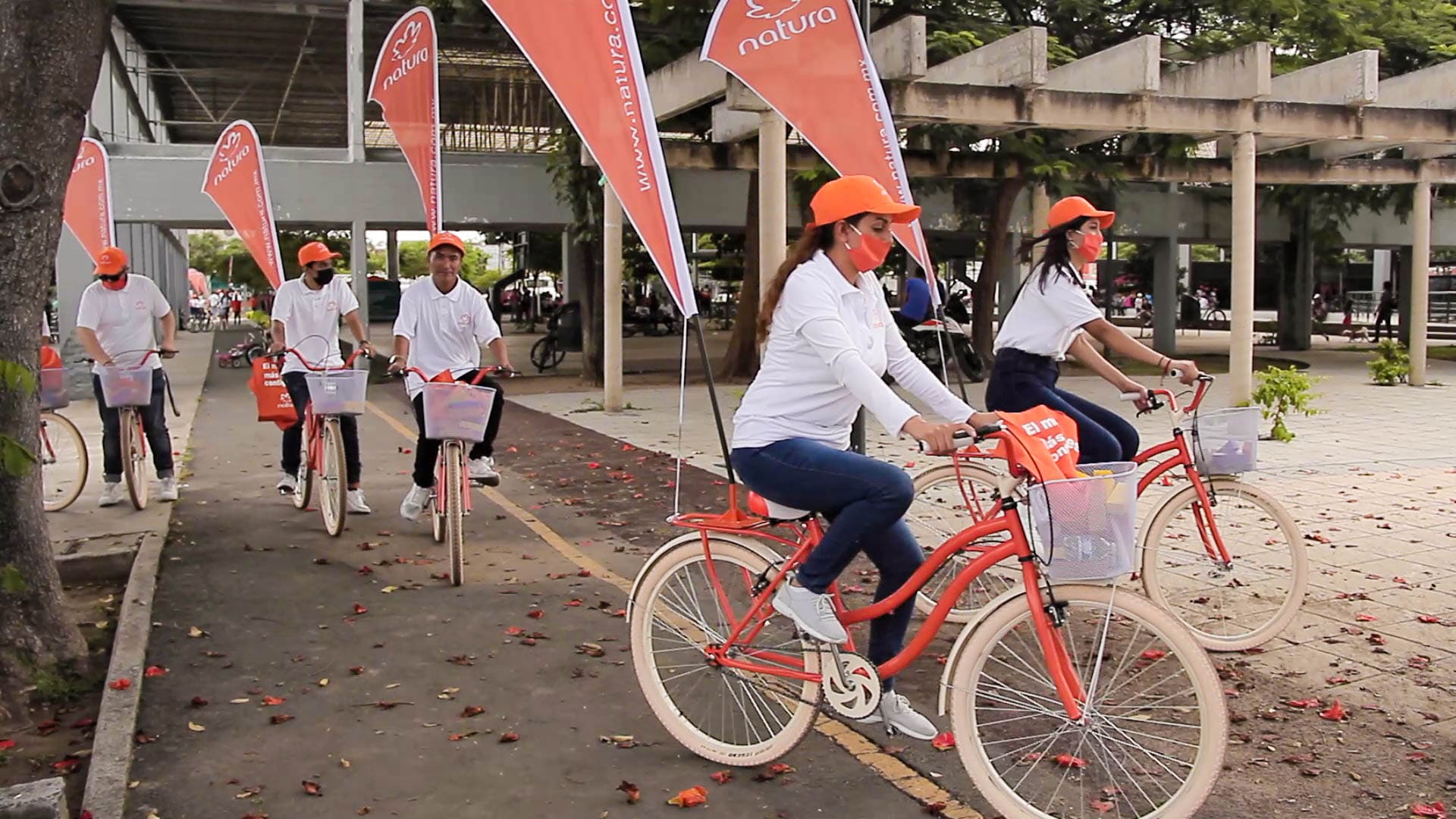 NATURA | ACTIVACIÓN “EL MUNDO ES MÁS BONITO CONTIGO” - 3